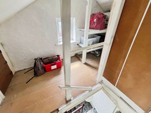 Loft - click for photo gallery